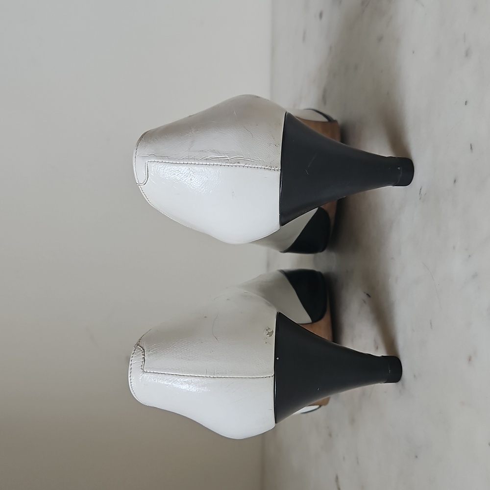 GUCCI: 70s vintage black and white leather heels - Picture 7 of 10